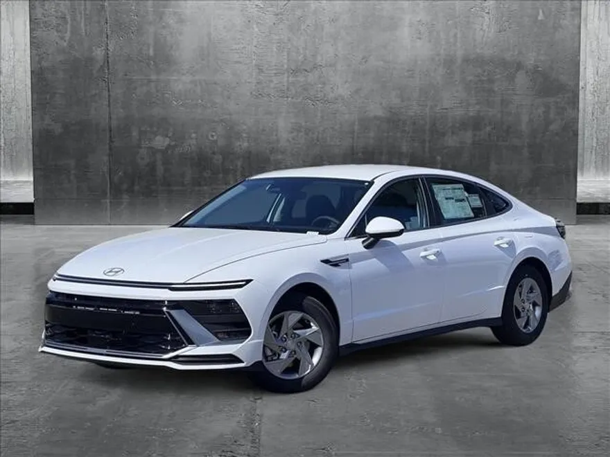 2025 Hyundai Sonata SE photo 1