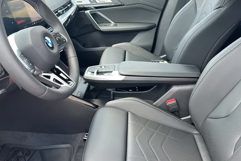 2025 Bmw X1 M35i photo 1