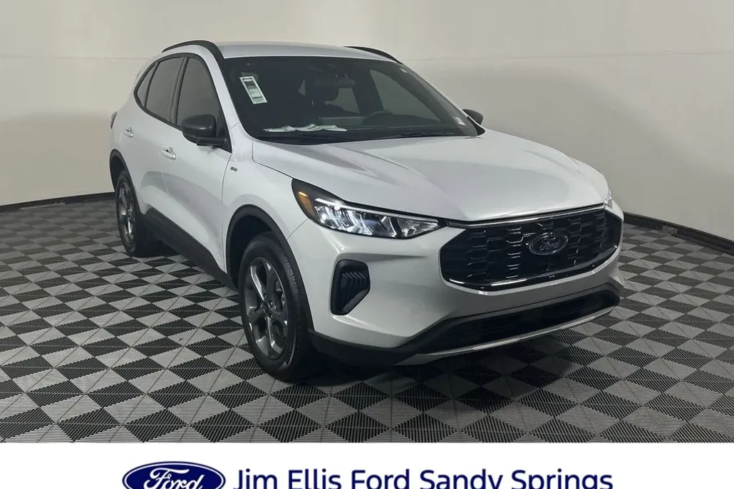 2025 Ford Escape ST-Line photo 1