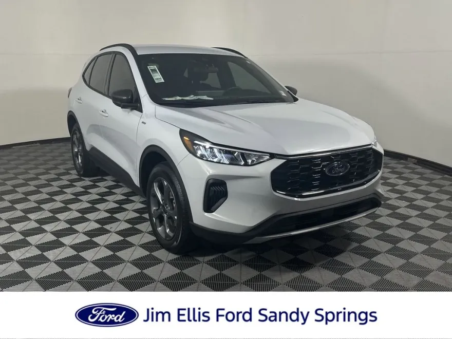 2025 Ford Escape ST-Line photo 1