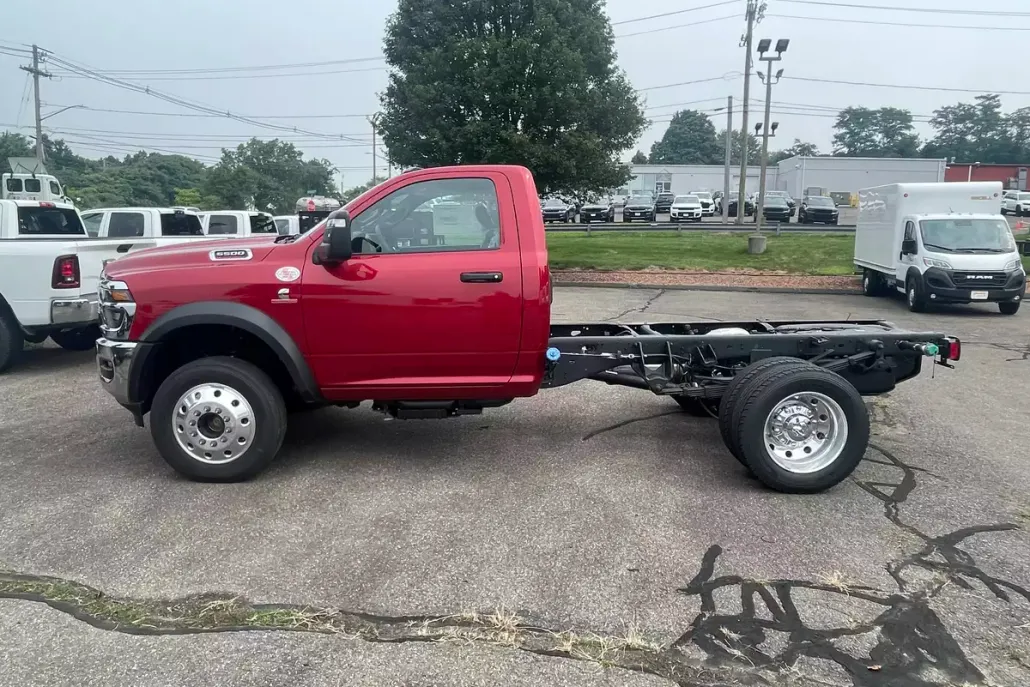 2025 Ram 5500 Tradesman photo 1