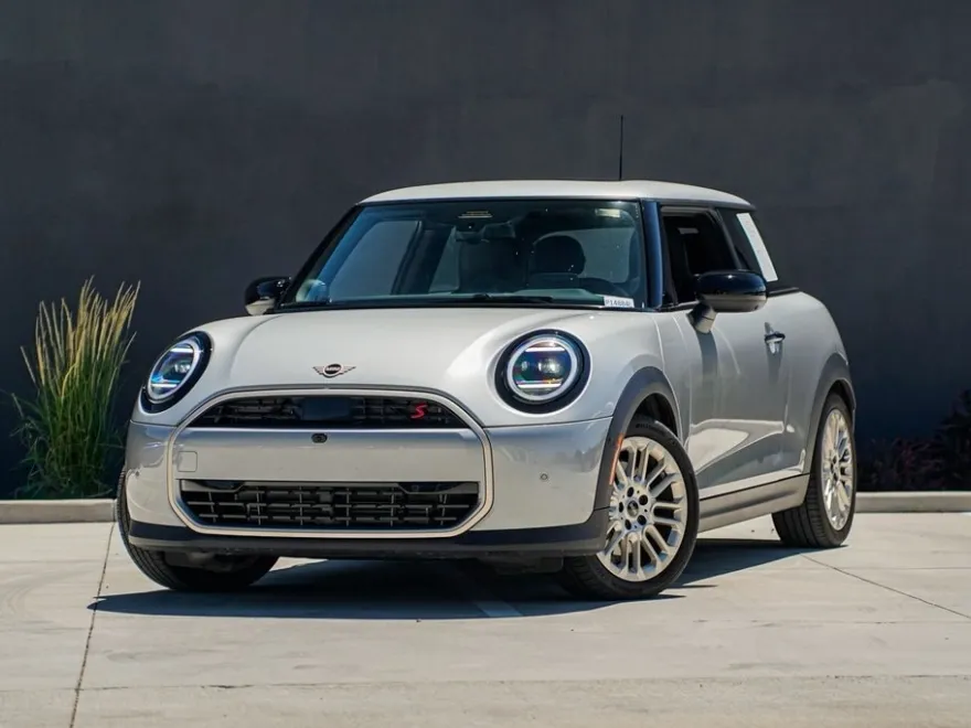 2025 Mini Cooper 2 Door Hardtop S photo 1
