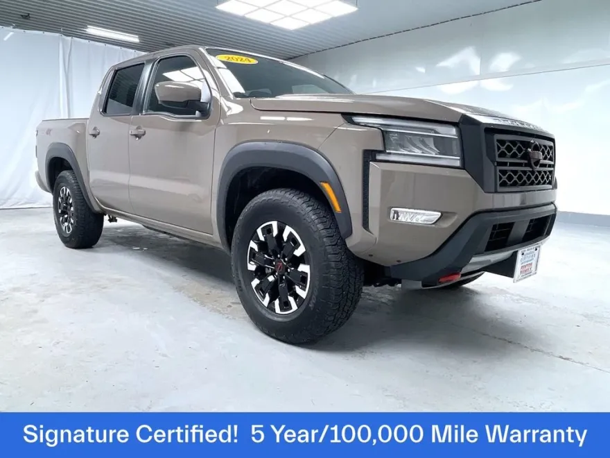 2024 Nissan Frontier PRO-4X Crew Cab photo 1