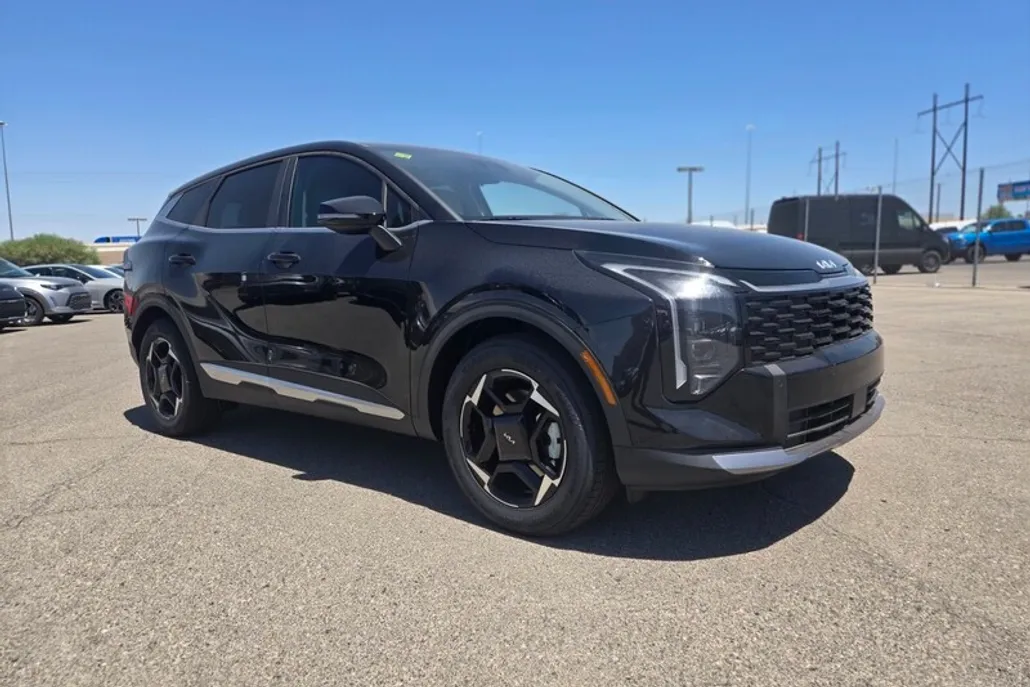 2026 Kia Sportage EX photo 1