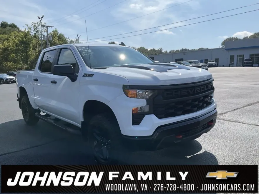 2026 Chevrolet Silverado 1500 Custom Trail Boss photo 1