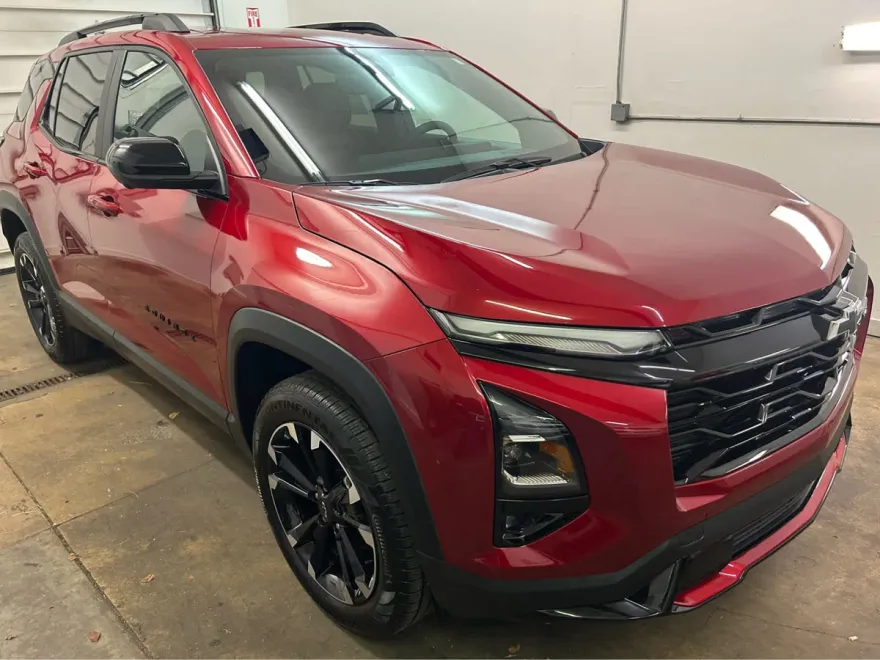 2025 Chevrolet Equinox RS photo 1