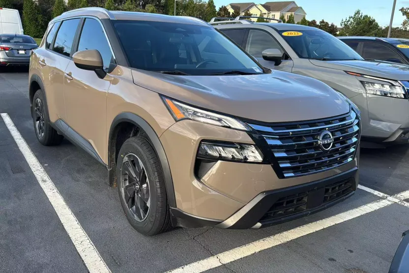 2024 Nissan Rogue SV photo 1
