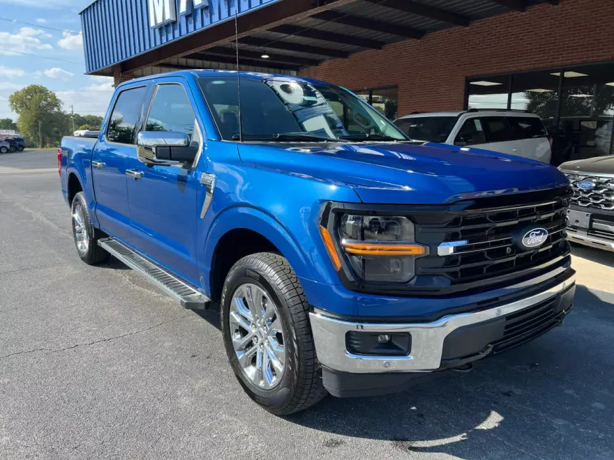 2025 Ford F-150 XLT photo 1