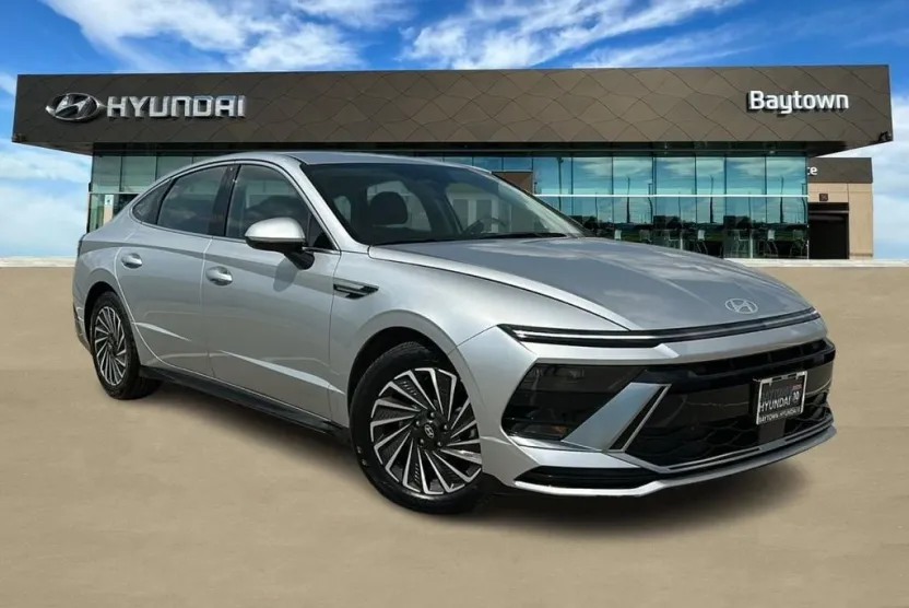 2024 Hyundai Sonata Hybrid SEL photo 1