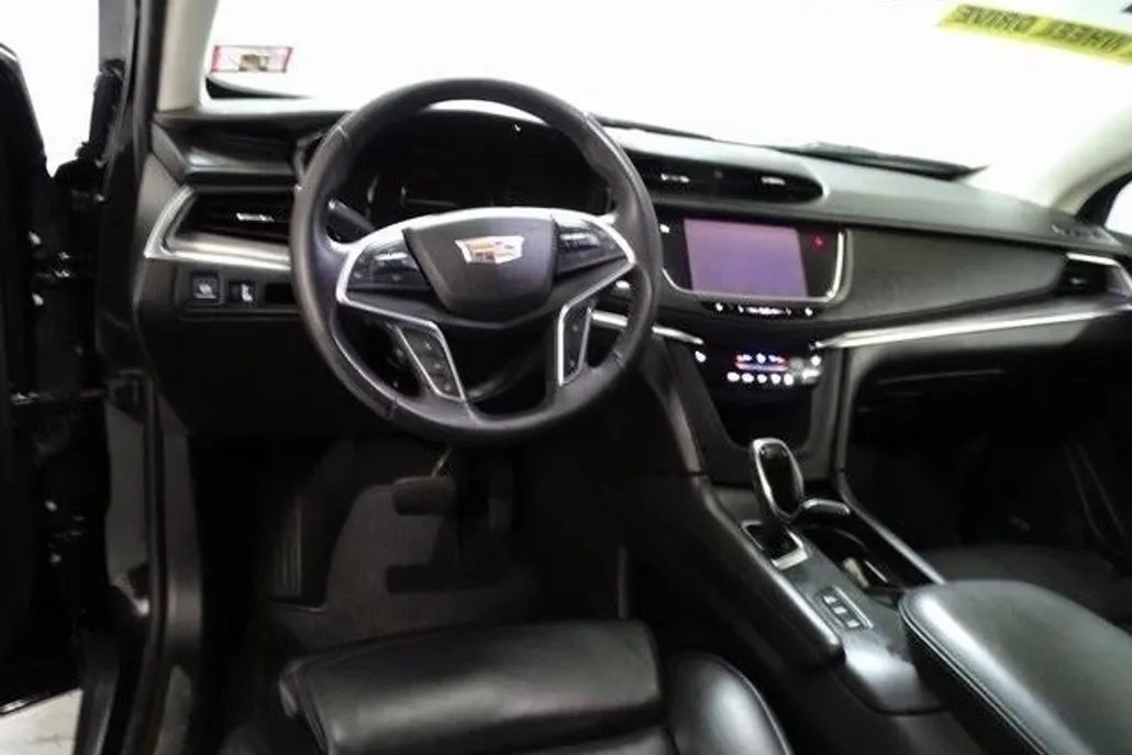 2017 Cadillac XT5 Luxury photo 1