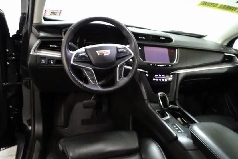 2017 Cadillac XT5 Luxury photo 1