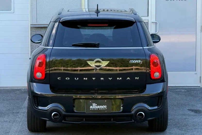 2015 Mini Countryman S ALL4 photo 1