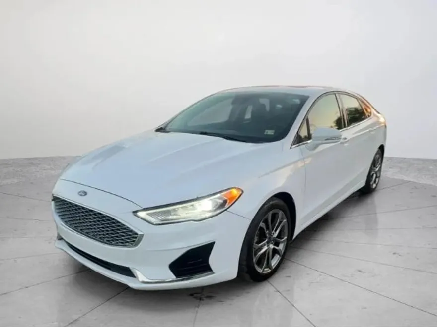 2020 Ford Fusion SEL photo 1