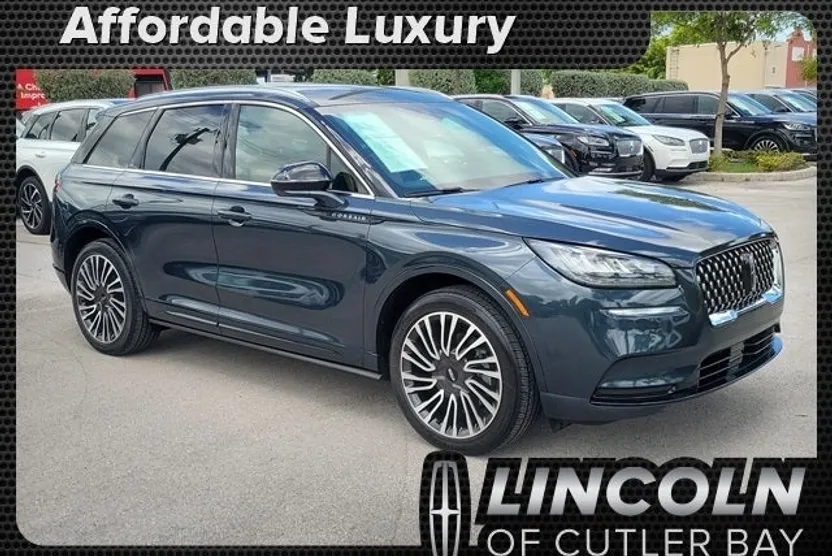 2022 Lincoln Corsair Grand Touring photo 1