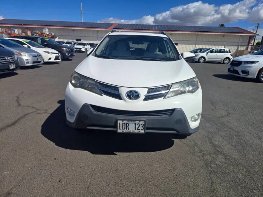 2013 Toyota RAV4 XLE photo 1