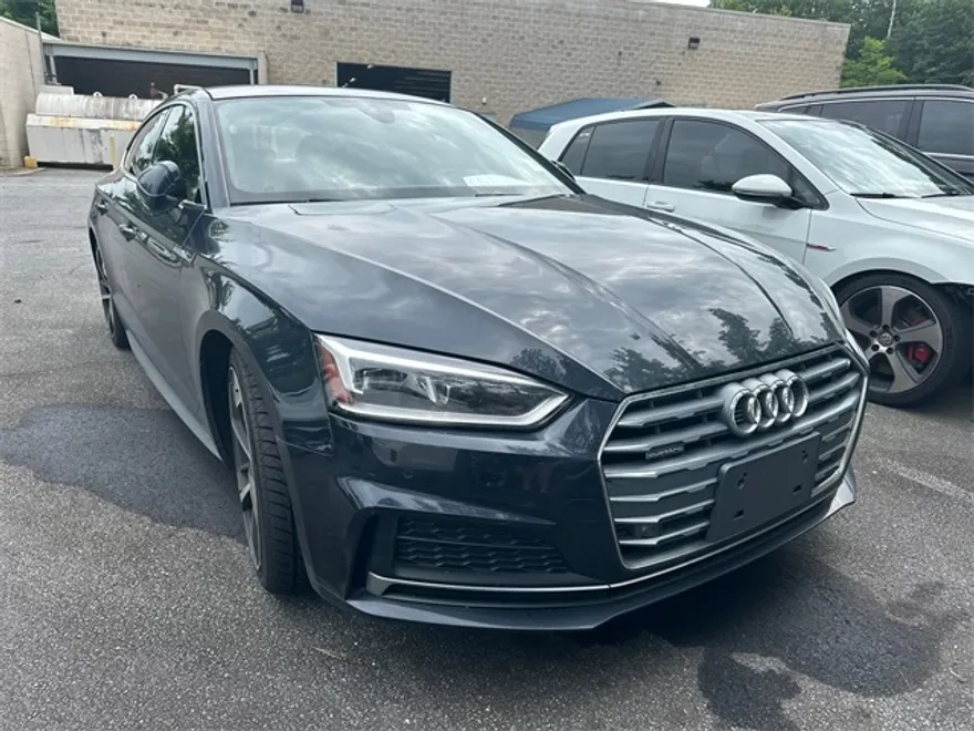 2018 Audi A5 2.0T Premium Plus Quattro photo 1