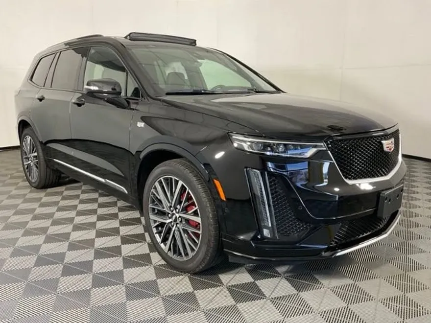 2025 Cadillac XT6 Sport photo 1