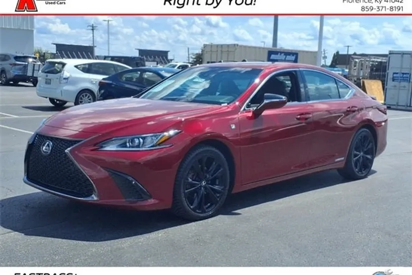 2022 Lexus ES 300h F SPORT photo 1
