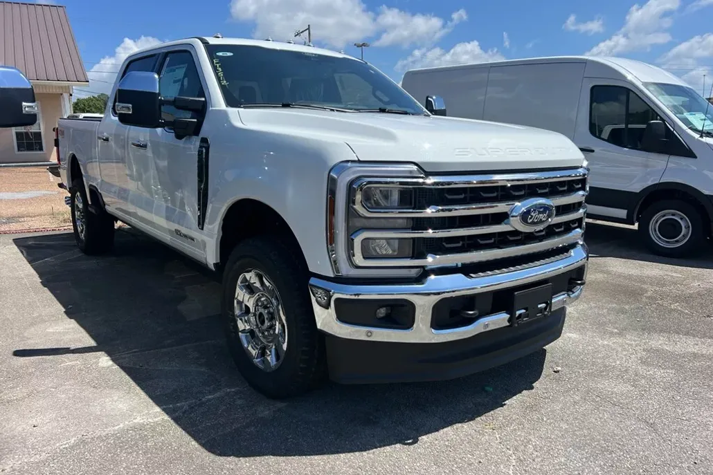 2025 Ford F-250 King Ranch photo 1