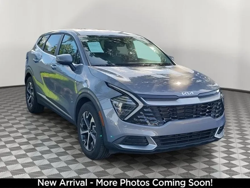 2024 Kia Sportage EX photo 1
