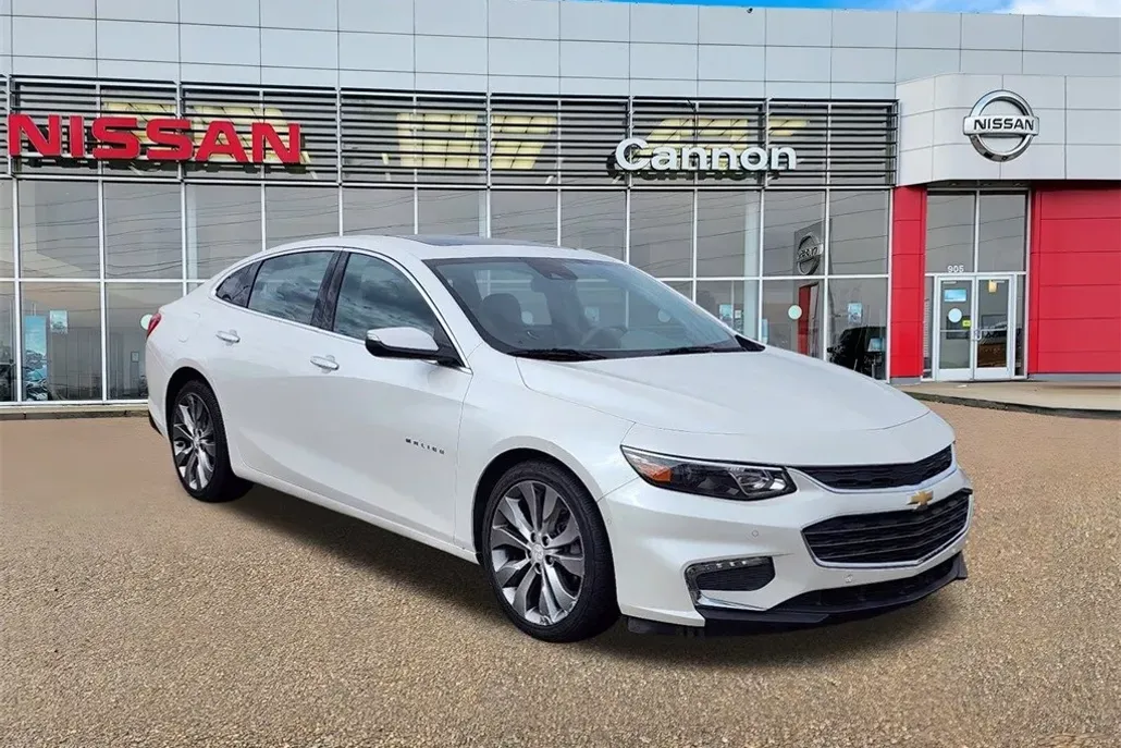 2017 Chevrolet Malibu Premier photo 1