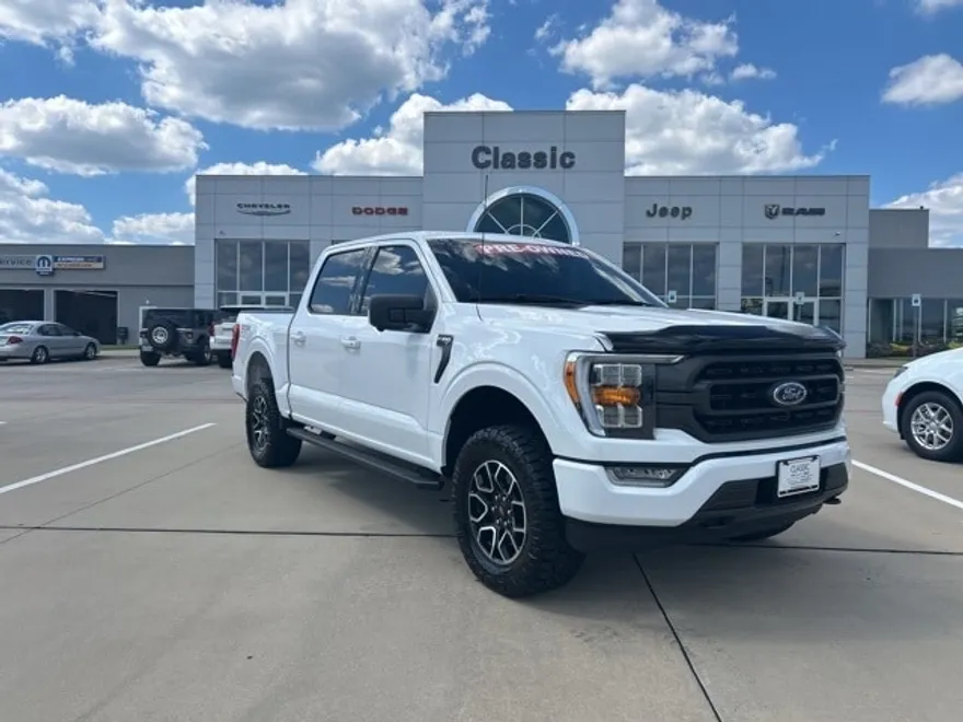 2023 Ford F-150 XLT photo 1