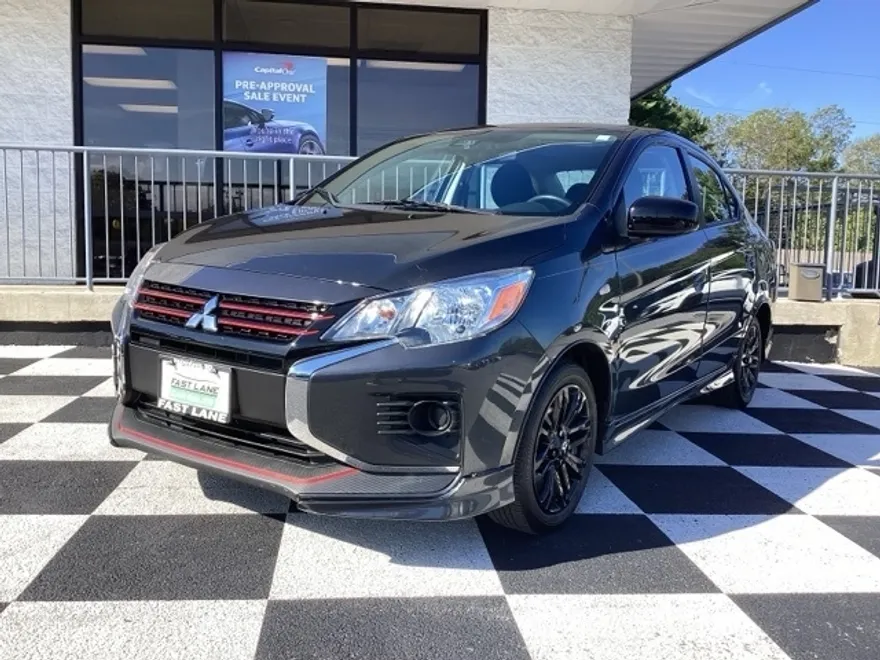 2024 Mitsubishi Mirage G4 photo 1