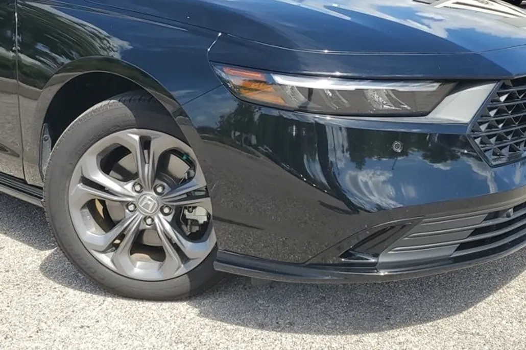 2023 Honda Accord Hybrid EX-L photo 1