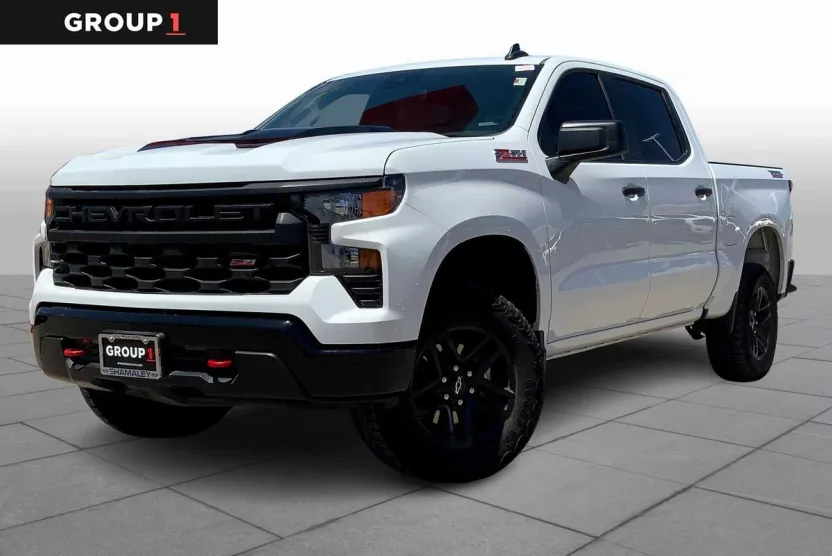 2024 Chevrolet Silverado 1500 Custom Trail Boss photo 1