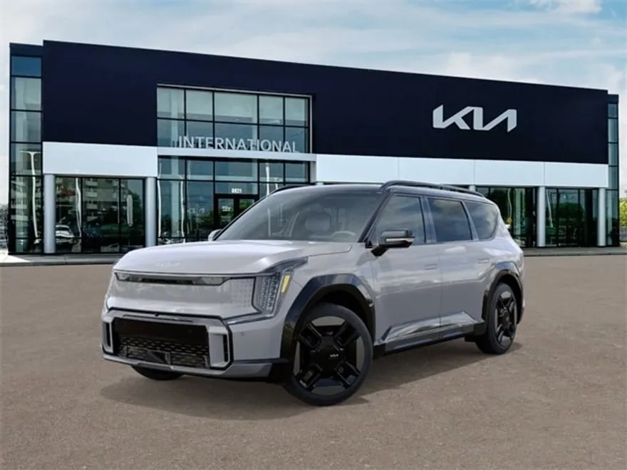 2026 Kia EV9 GT-Line photo 1
