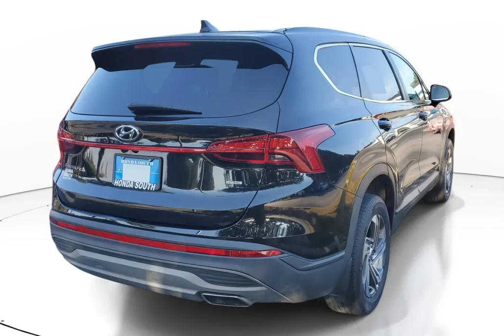 2022 Hyundai Santa Fe SE photo 1