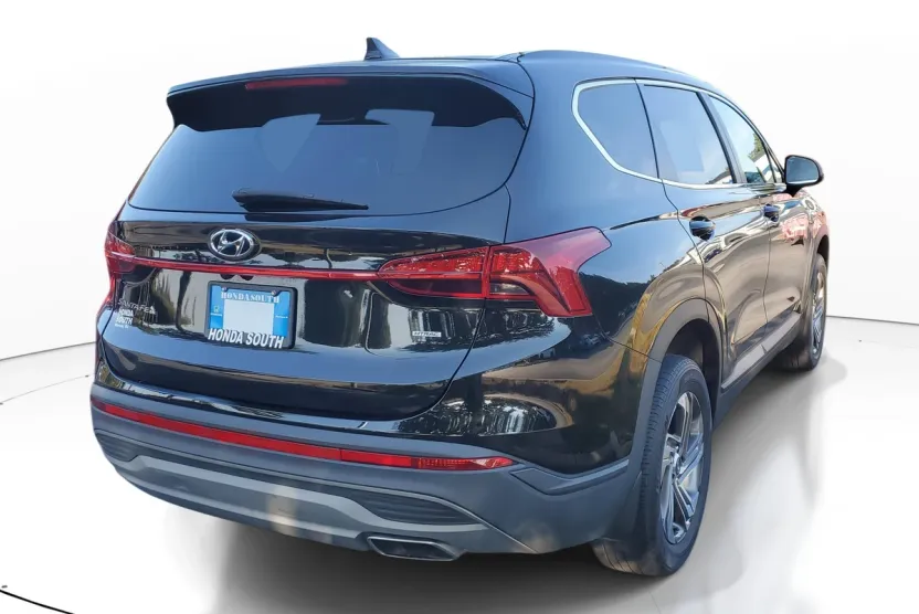 2022 Hyundai Santa Fe SE photo 1