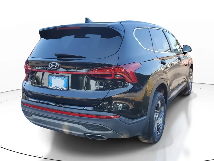 2022 Hyundai Santa Fe SE photo 1