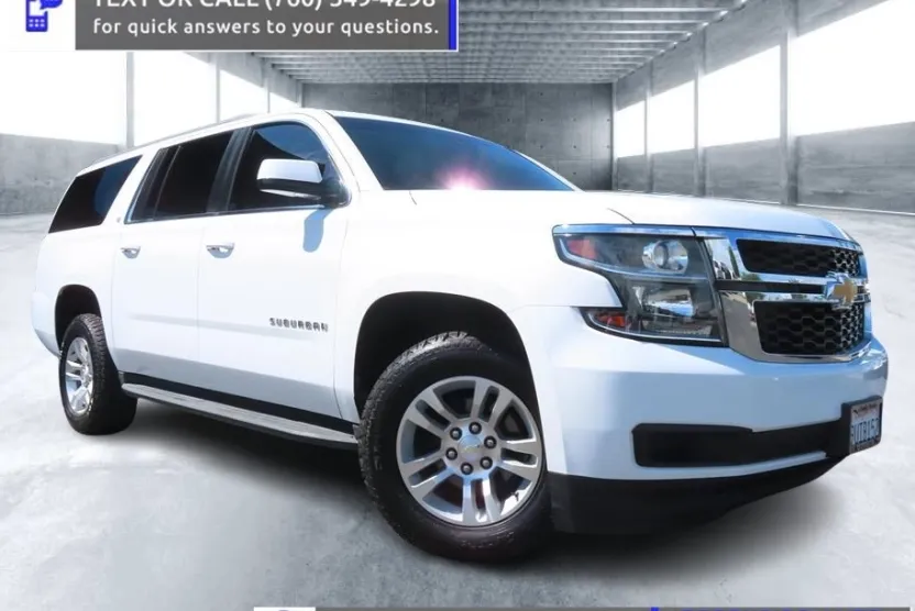 2015 Chevrolet Suburban LT photo 1