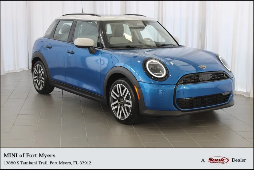 2025 Mini Cooper Signature photo 1