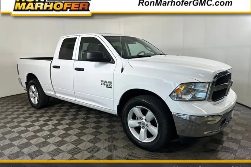2024 Ram 1500 Classic SLT photo 1