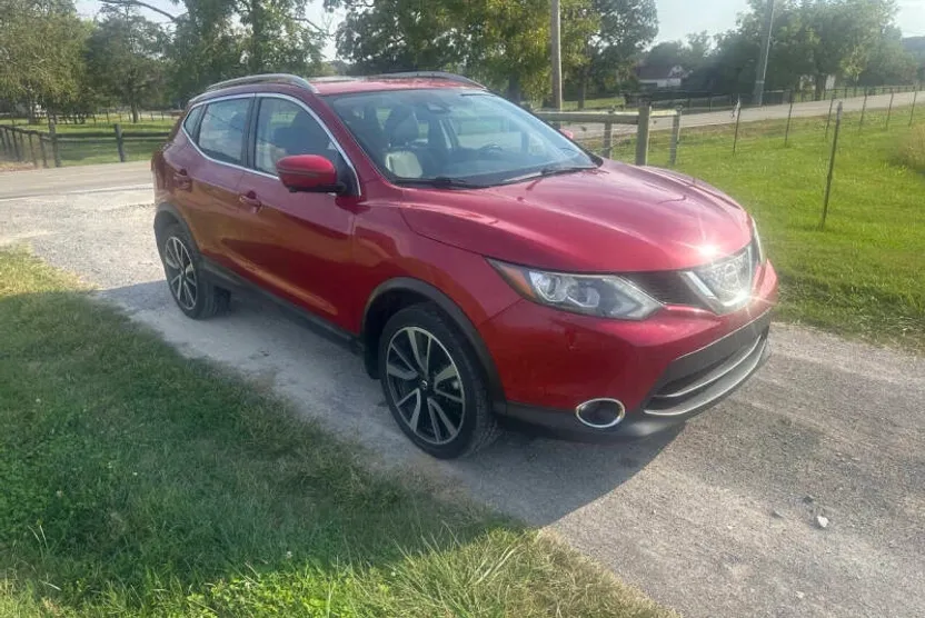 2017 Nissan Rogue Sport SL photo 1