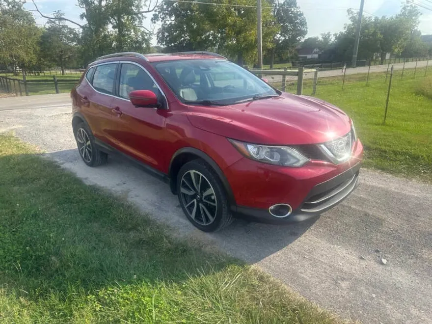 2017 Nissan Rogue Sport SL photo 1