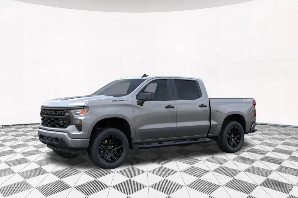 2026 Chevrolet Silverado 1500 Custom photo 1