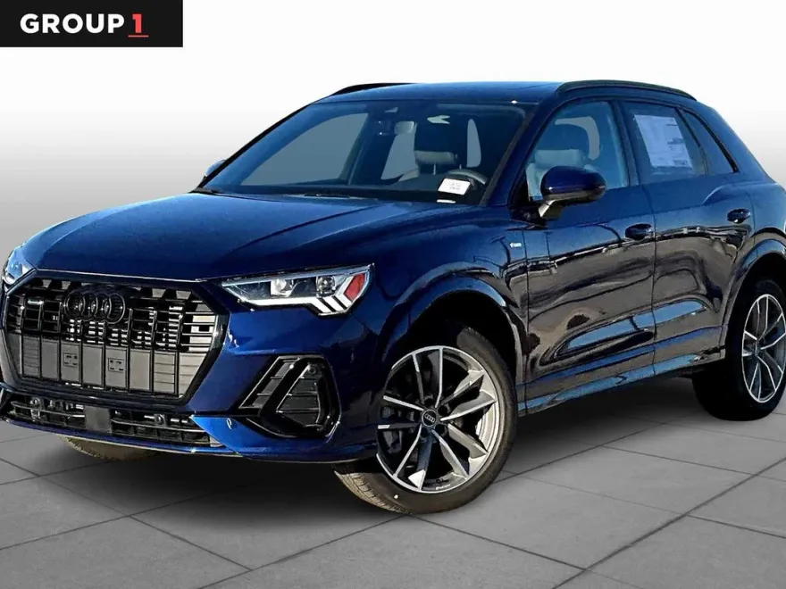 2025 Audi Q3 S line Premium photo 1