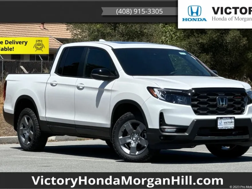2025 Honda Ridgeline TrailSport photo 1