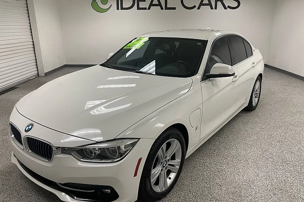 2018 Bmw 330e Sedan photo 1