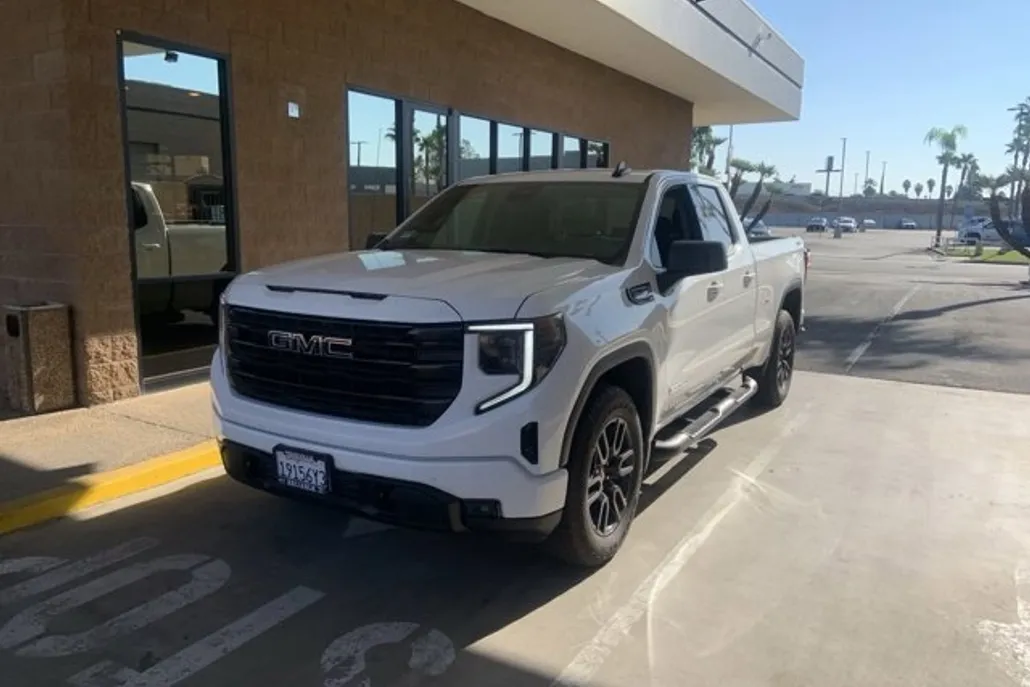 2023 Gmc Sierra 1500 Elevation photo 1