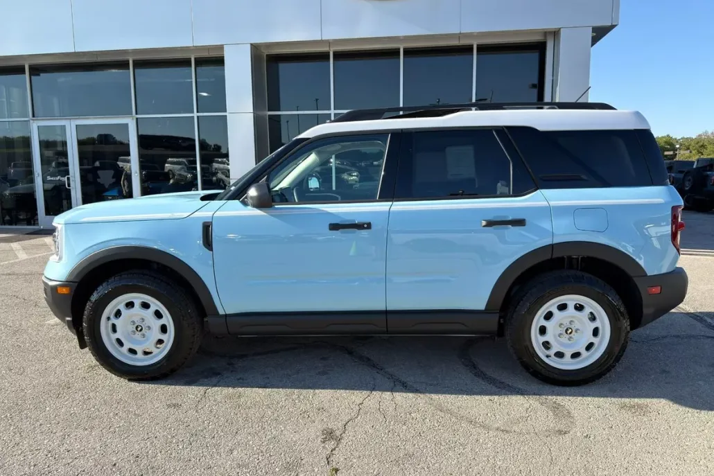 2025 Ford Bronco Sport Heritage photo 1