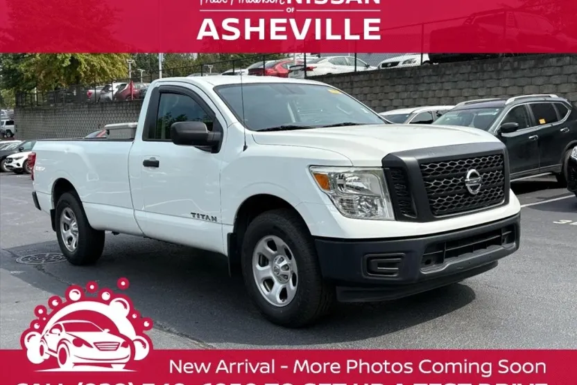 2017 Nissan Titan S photo 1