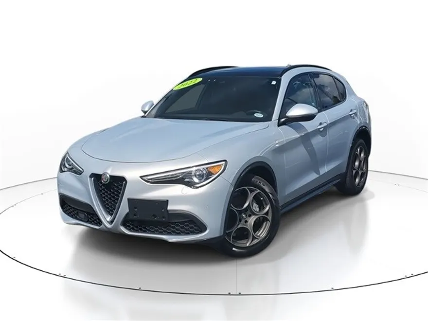 2022 Alfa Romeo Stelvio Ti photo 1