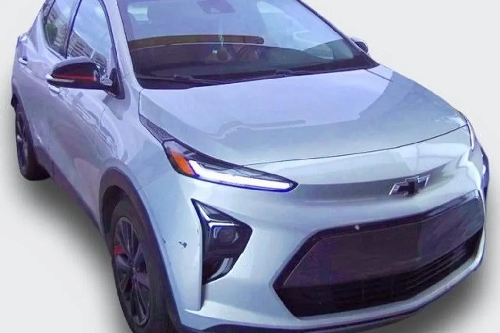 2023 Chevrolet Bolt EUV photo 1