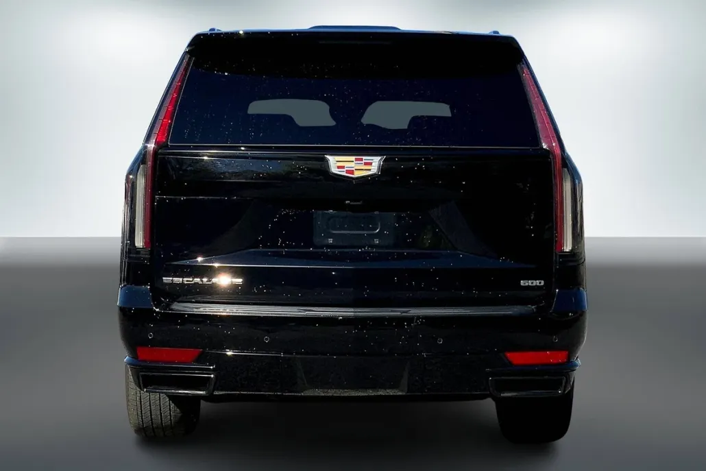 2023 Cadillac Escalade ESV Sport photo 1