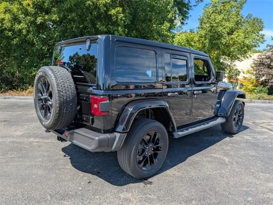 2021 Jeep Wrangler Unlimited Sahara 4xe photo 1