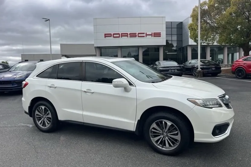 2016 Acura RDX Base Advance photo 1
